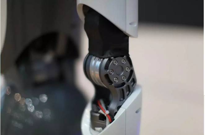 �_�Y�Ƽ��yȫ���ƶ��������ԙC����XR-1����MWC