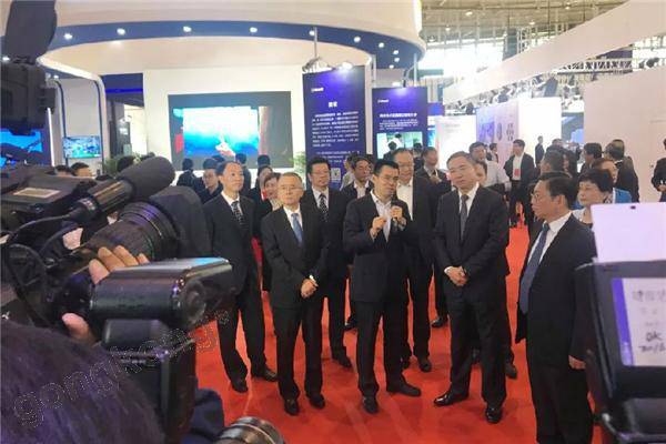 ����������������˹�D�C���ˡ�����܊�F����� ���A��݂��ܲ�Ŀ