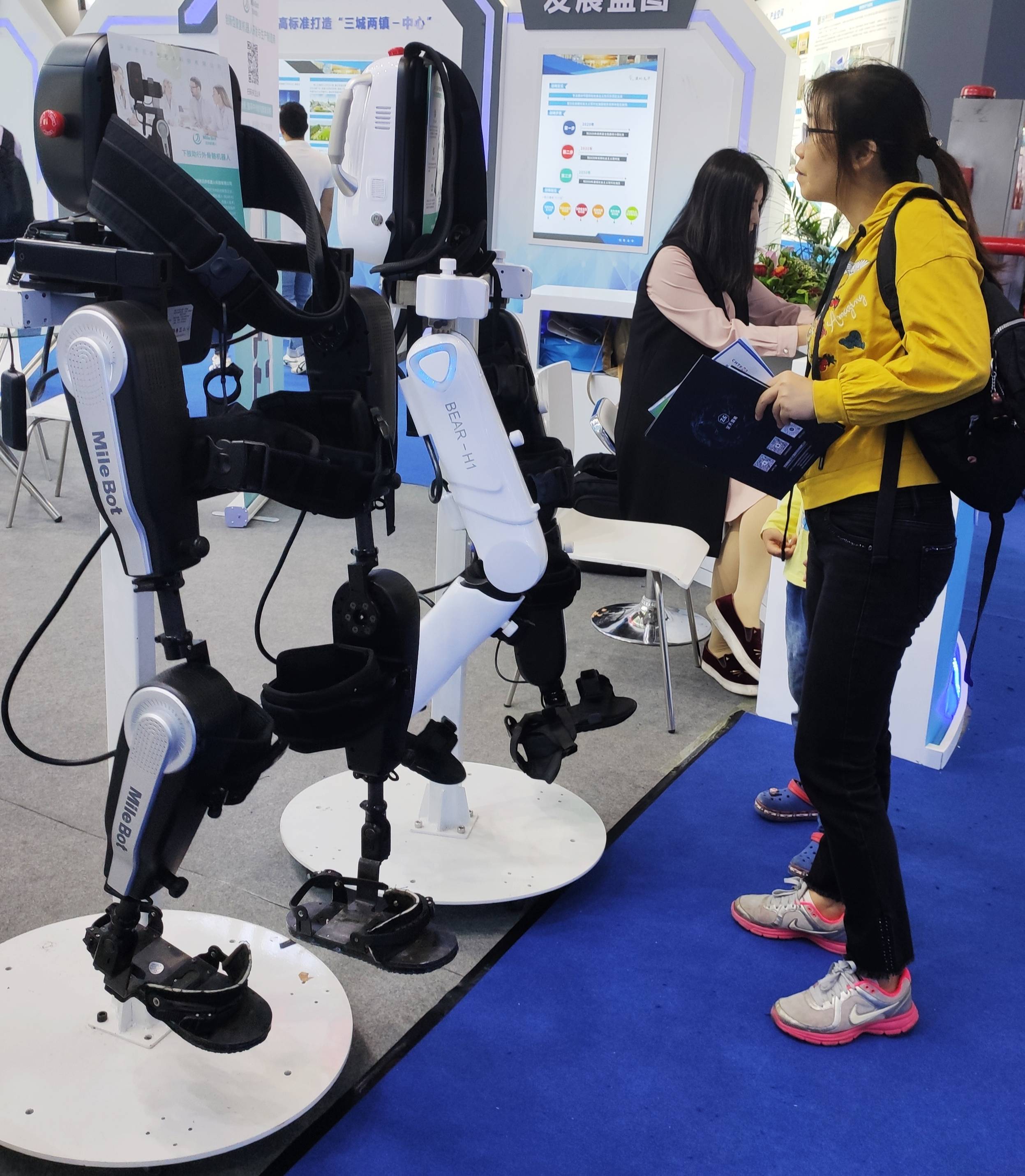 高交會:機器人從工業生產走入大眾生活