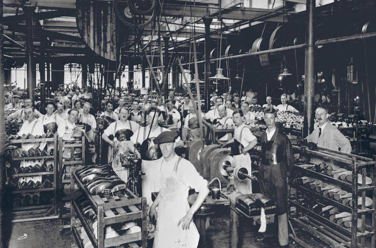 ���̽�L100�ҹ��S�����x�Ԅӻ��������E