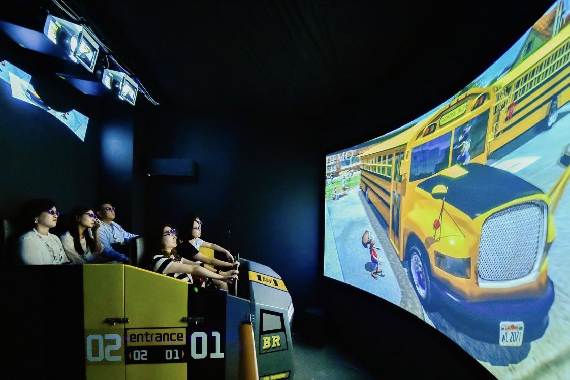 �Θ�(l��)���磬PanasonicͶӰ��Q������(qi��ng)��(sh��)����2019 IAAPA