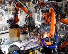 庫卡機器人汽車車頂蓋焊接節氣裝置